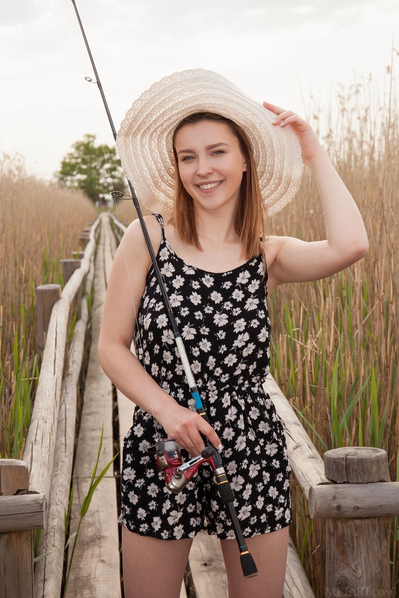 Анжела, 25